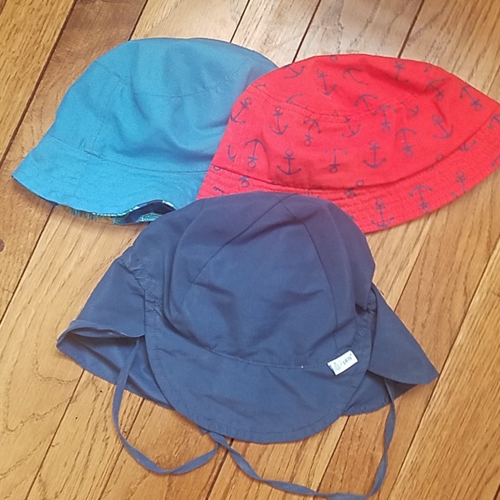 Lot of toddler hats.